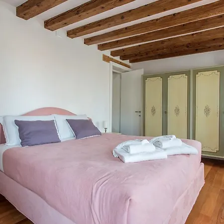 Calle Furlani Daire *